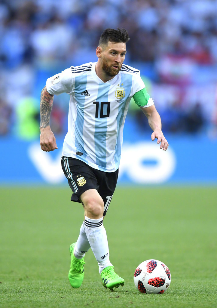 2025中乙赛季最佳阵容：王博文、费尔南多、凯赛尔等在列（2025中乙最佳阵容出炉：王博文、费尔南多、凯赛尔等入选）